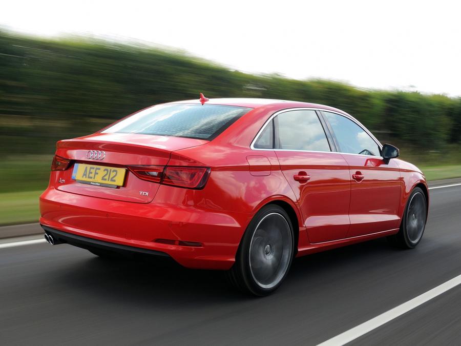  Audi A3 Sedan 2.0 TDI (8V) 2013 года  (UK) (фото 5 из 17)